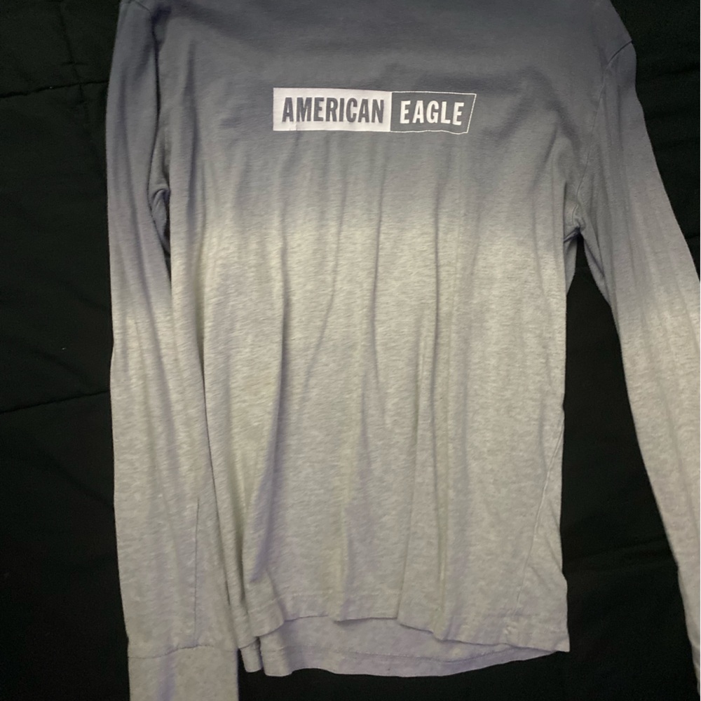 American Eagle Outfitters Gray Long Sleeve Tee